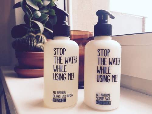 STOP THE WATER WHILE USING ME - Natürliche Beautyprodukte für sportliche Ladies