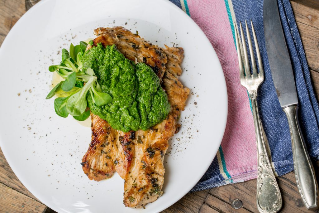 Pesto Hähnchen mit Gemüse