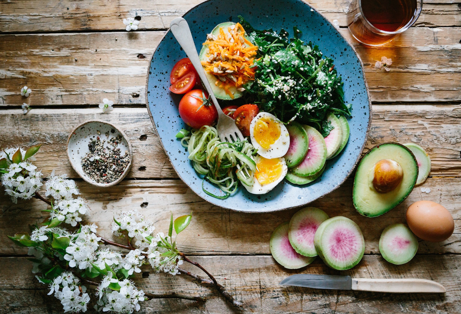 Kette Breakfast - Eier mit Avocado und Pesto