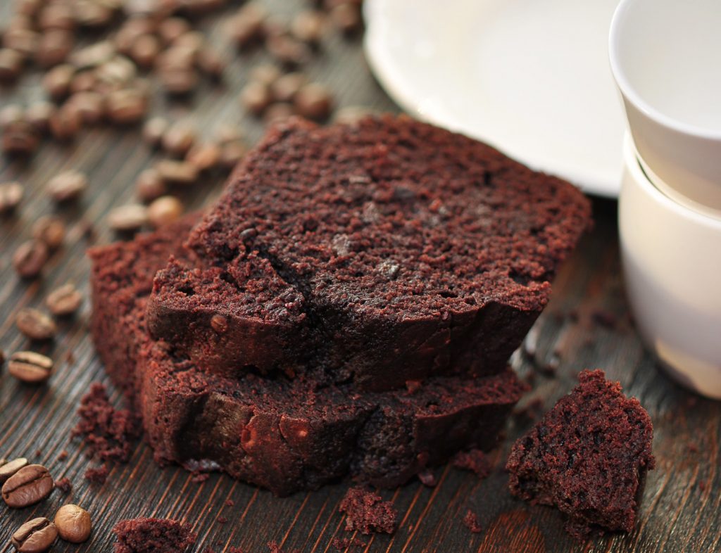 Backen mit Eiweißpulver - Rezept: Schokoladenkuchen mit Proteinpulver
