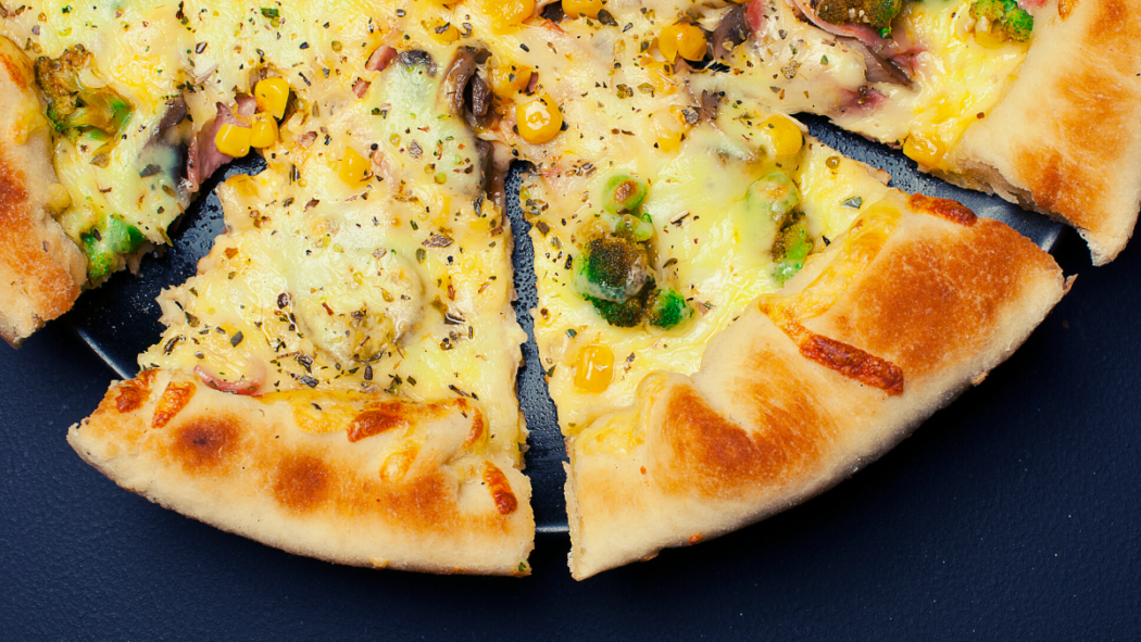 Low Carb Pizza - Rezepte für Low Carb Pizzaboden und Belag Low Carb Pizza - Rezepte für Low Carb Pizzaboden und Belag