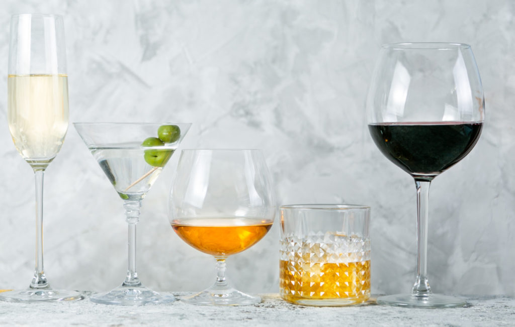 Keto Alkohol - die Liste mit alkoholischen Getränken, die sich für die ketogene Ernährung eignen